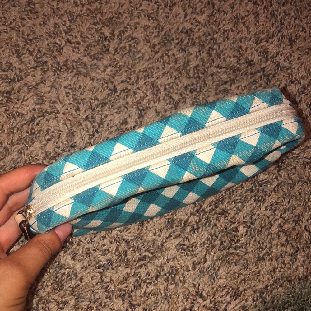 Kate spade makeup bag - Picture 3 of 5
